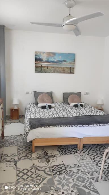 Precioso Apartamento Con A/A En Ruzafa Con Terracita Privada Y Acceso A Un Jardin, Para 2-3 Personas Valencia Exterior photo