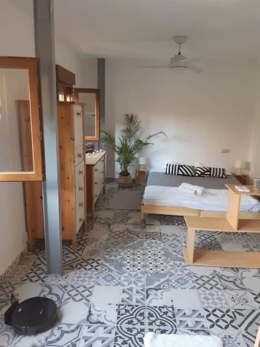 Precioso Apartamento Con A/A En Ruzafa Con Terracita Privada Y Acceso A Un Jardin, Para 2-3 Personas Valencia Exterior photo