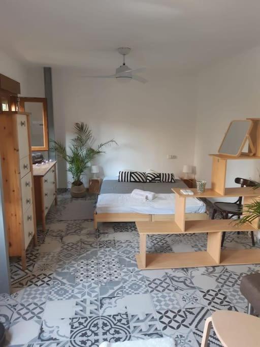 Precioso Apartamento Con A/A En Ruzafa Con Terracita Privada Y Acceso A Un Jardin, Para 2-3 Personas Valencia Exterior photo