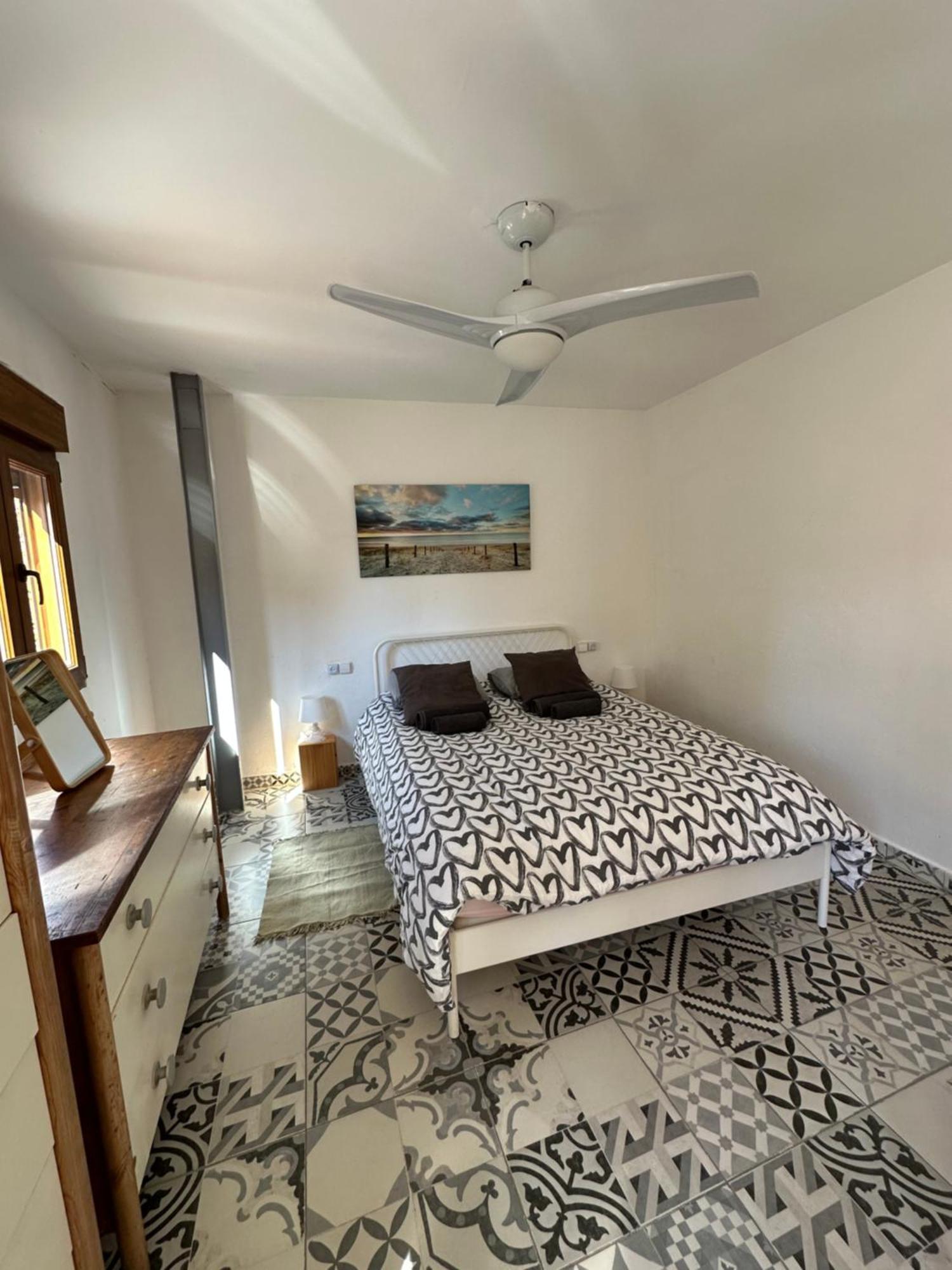 Precioso Apartamento Con A/A En Ruzafa Con Terracita Privada Y Acceso A Un Jardin, Para 2-3 Personas Valencia Exterior photo