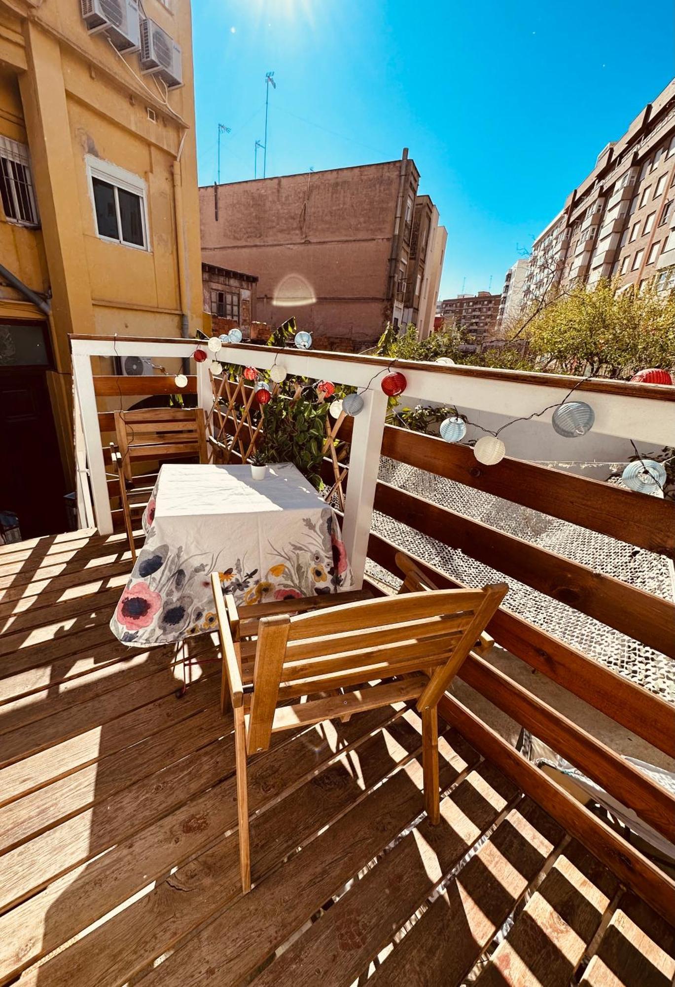 Precioso Apartamento Con A/A En Ruzafa Con Terracita Privada Y Acceso A Un Jardin, Para 2-3 Personas Valencia Exterior photo