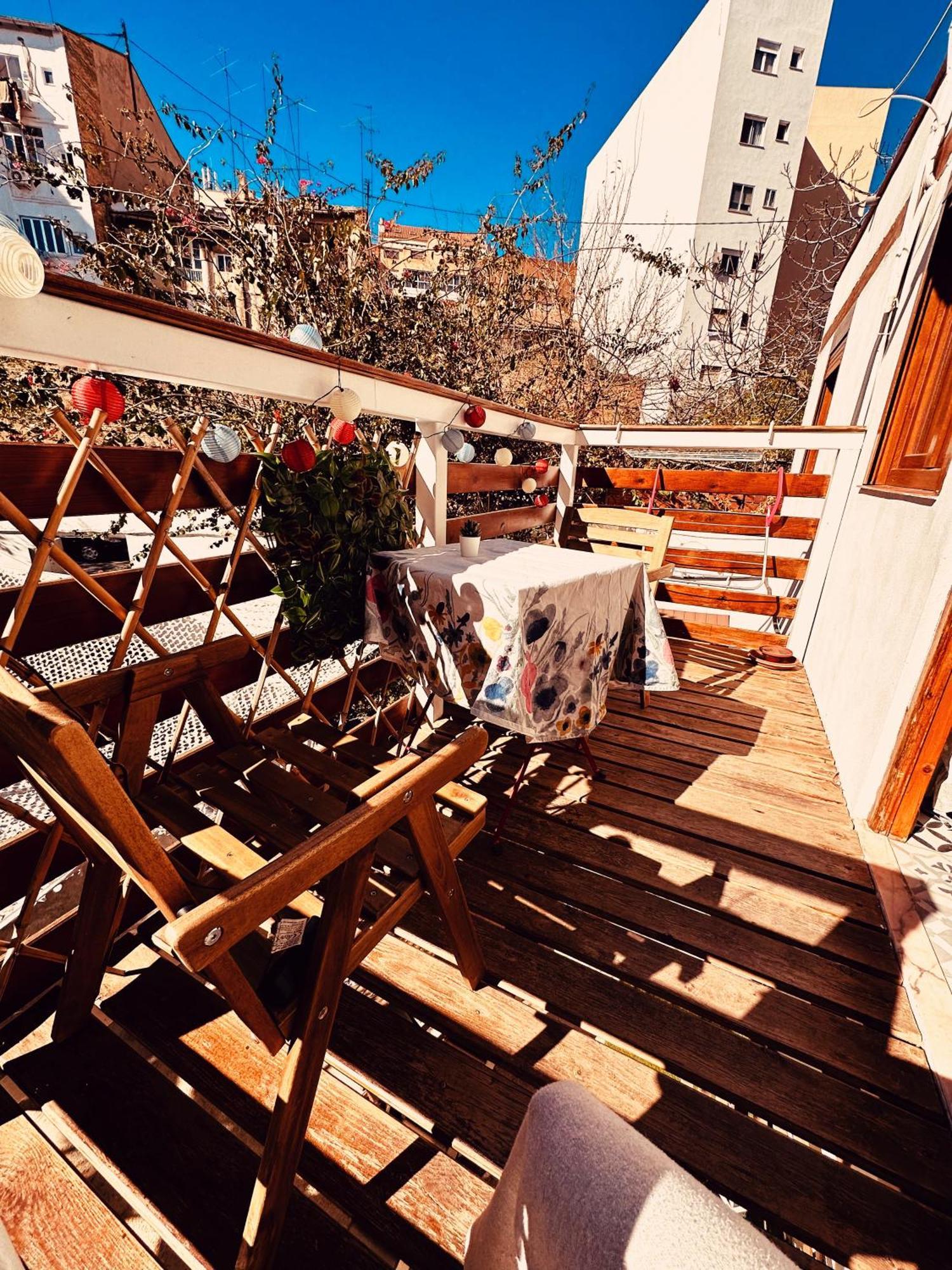 Precioso Apartamento Con A/A En Ruzafa Con Terracita Privada Y Acceso A Un Jardin, Para 2-3 Personas Valencia Exterior photo