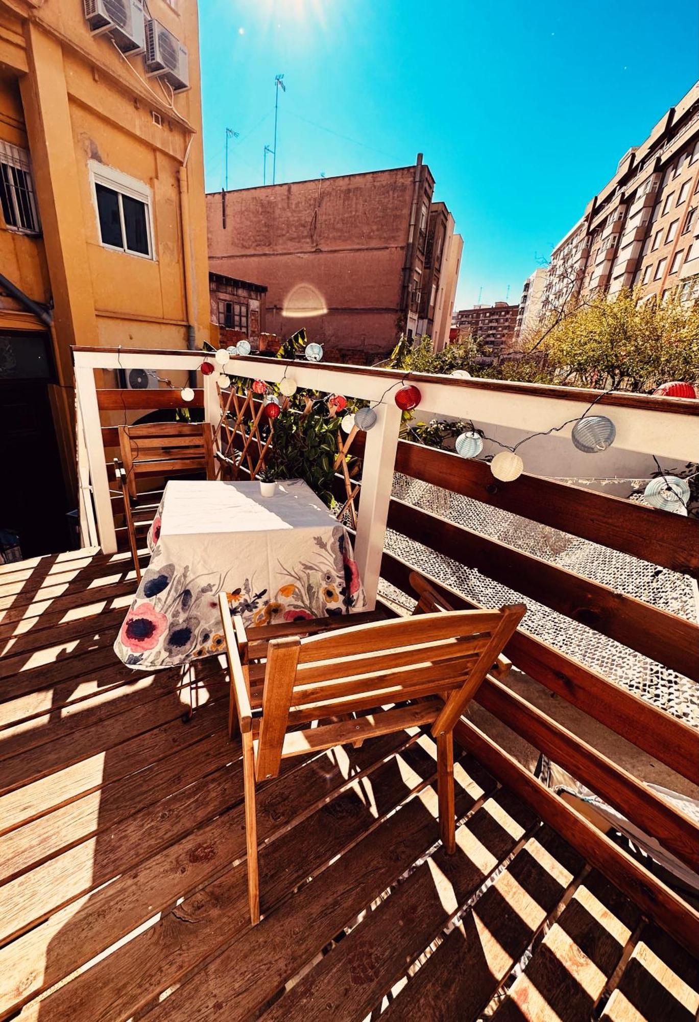 Precioso Apartamento Con A/A En Ruzafa Con Terracita Privada Y Acceso A Un Jardin, Para 2-3 Personas Valencia Exterior photo